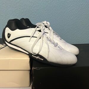 Men’s Goodyear Activewear Shoes Size 10